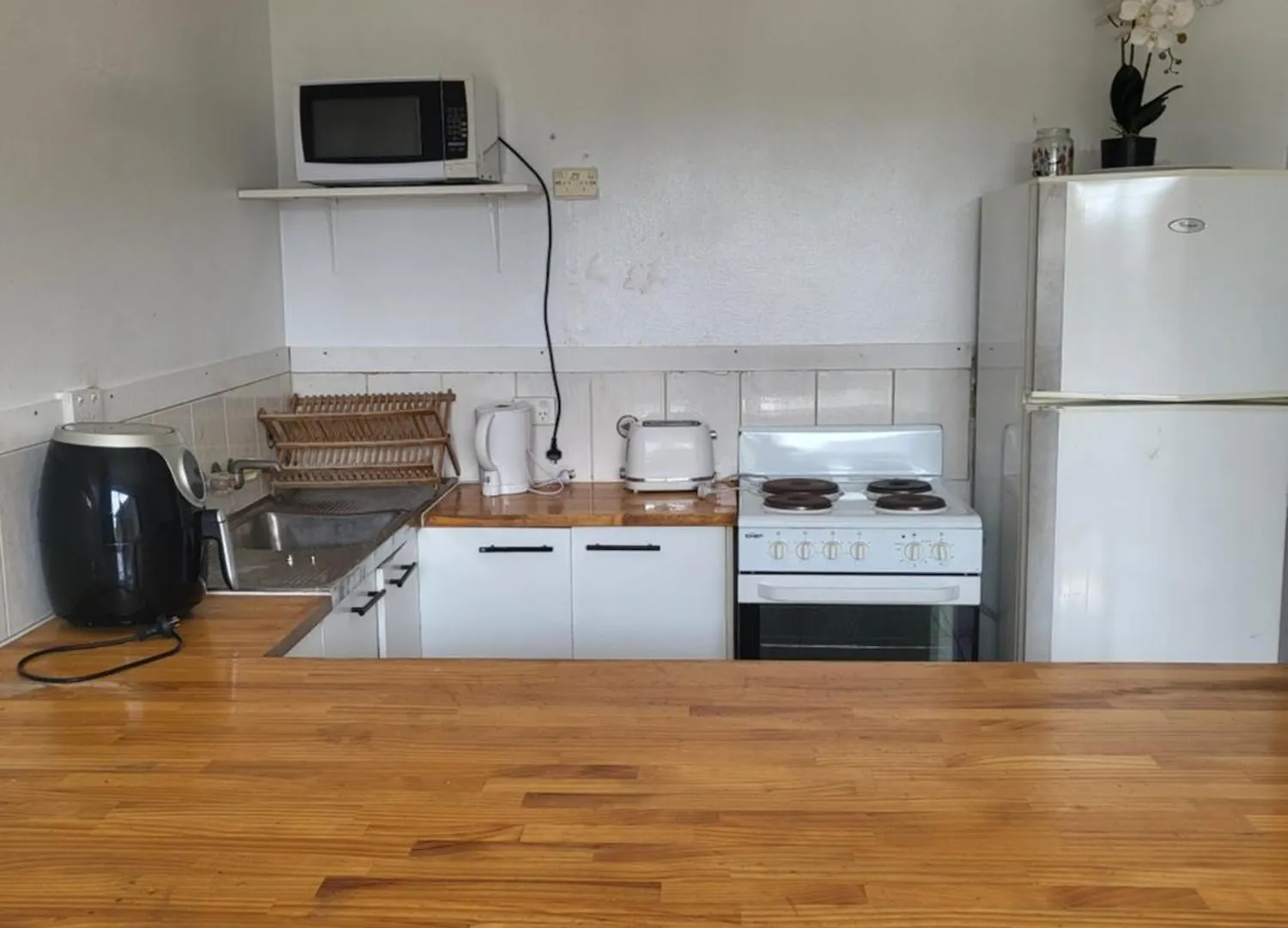 Budget Holiday Apartments Surfers Paradise  Gold Coast